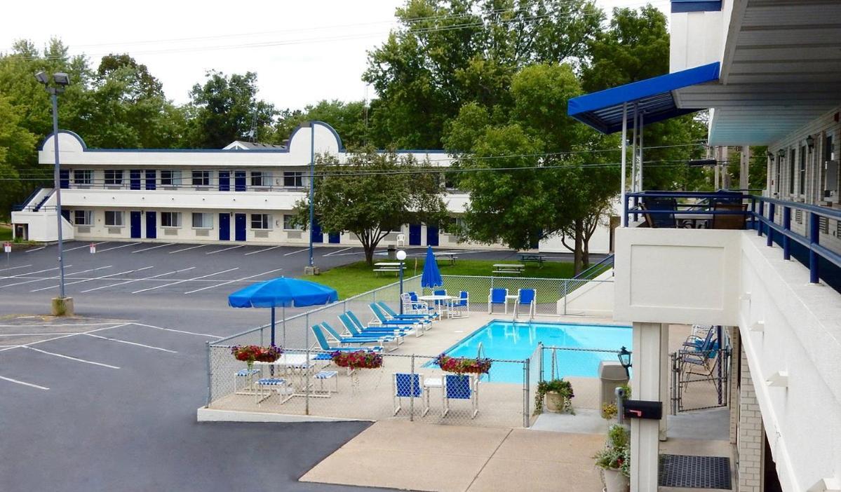Fields Park Motel Wisconsin Dells Exteriör bild